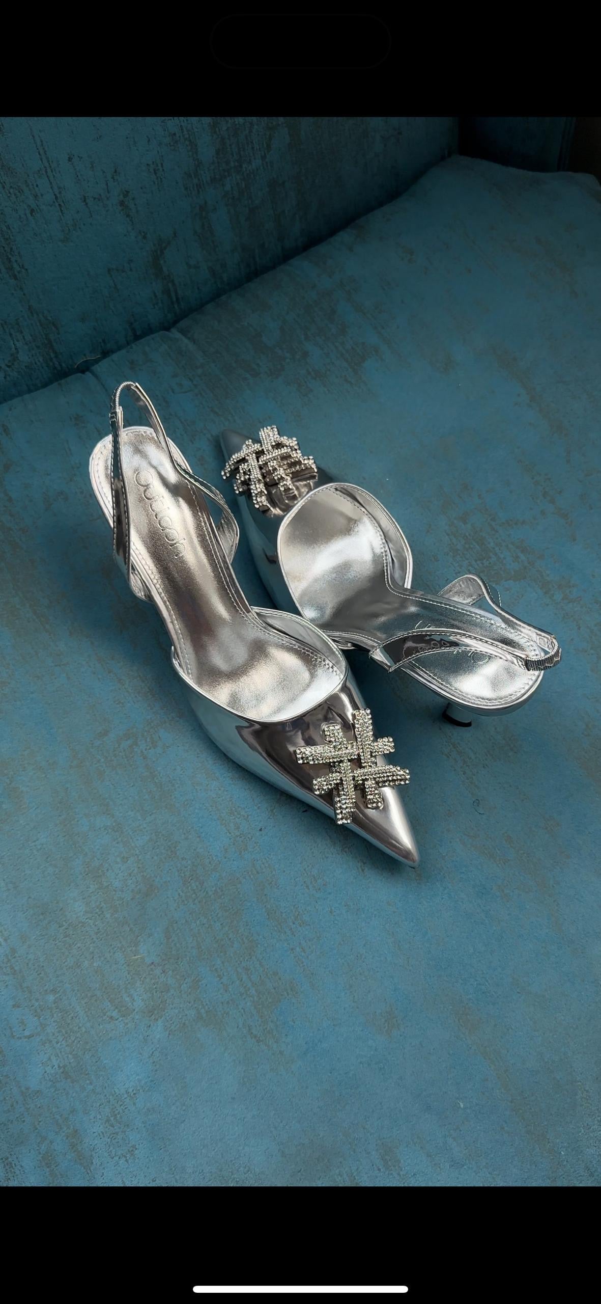 SUGAR HEELS IN SILVER