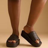 VEDA PLATFORM SLIDES IN BLACK