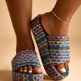 VEDA PLATFORM SLIDES IN BLUE