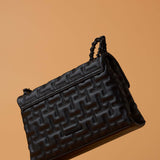 ZOYA FLAP BAG IN BLACK (MEDIUM)